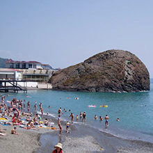 Популярные пляжи Партенита — лучшие места для отдыха и загара